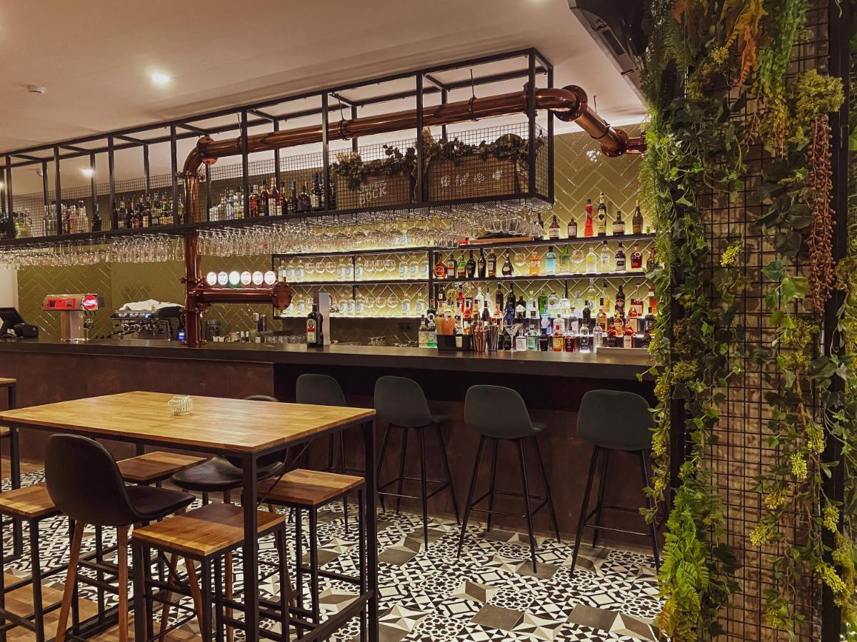 Pate'O Hostel & Suites Овар Екстер'єр фото